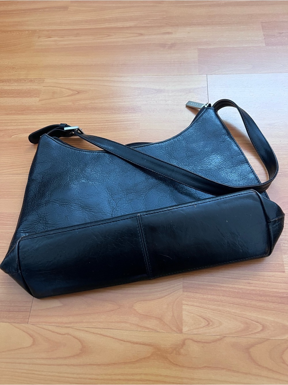 HOBO International Vintage Y2K Leather Shoulder Bag - Picture 7 of 9